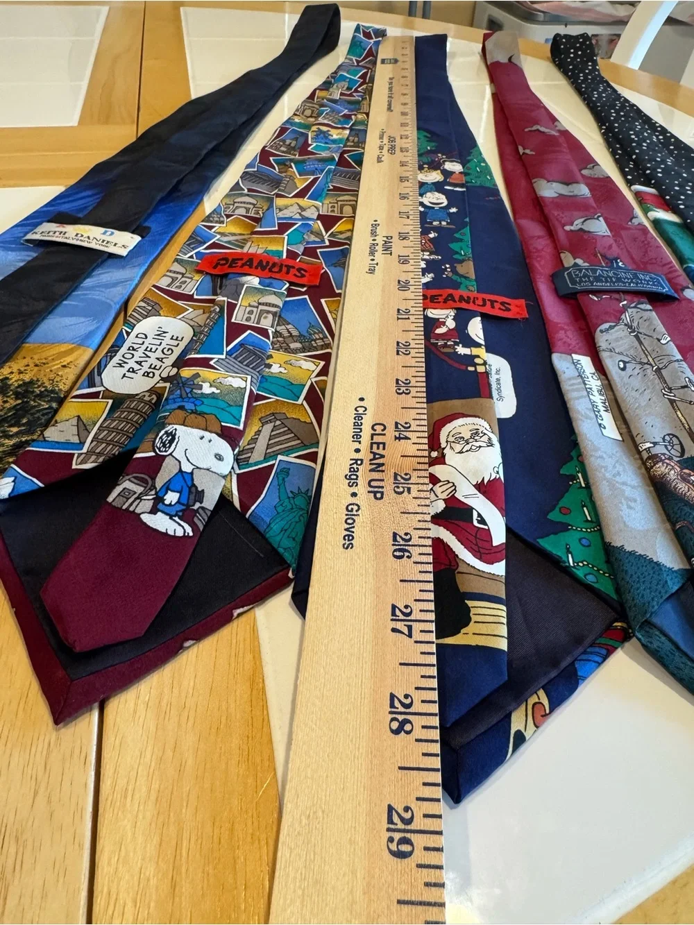 Vintage Novelty Necktie Lot of 5 Peanuts Christmas Golf Elephant Travel Ties